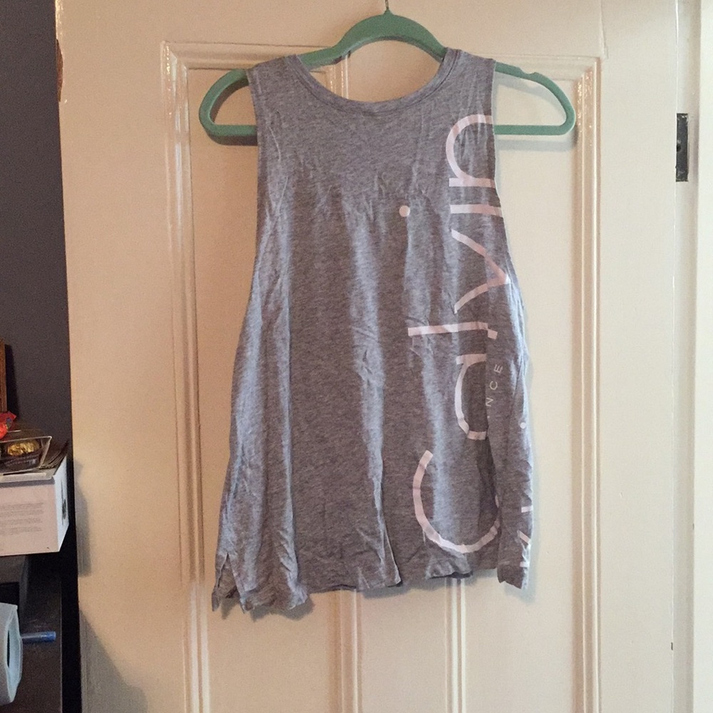 Athletic shirt